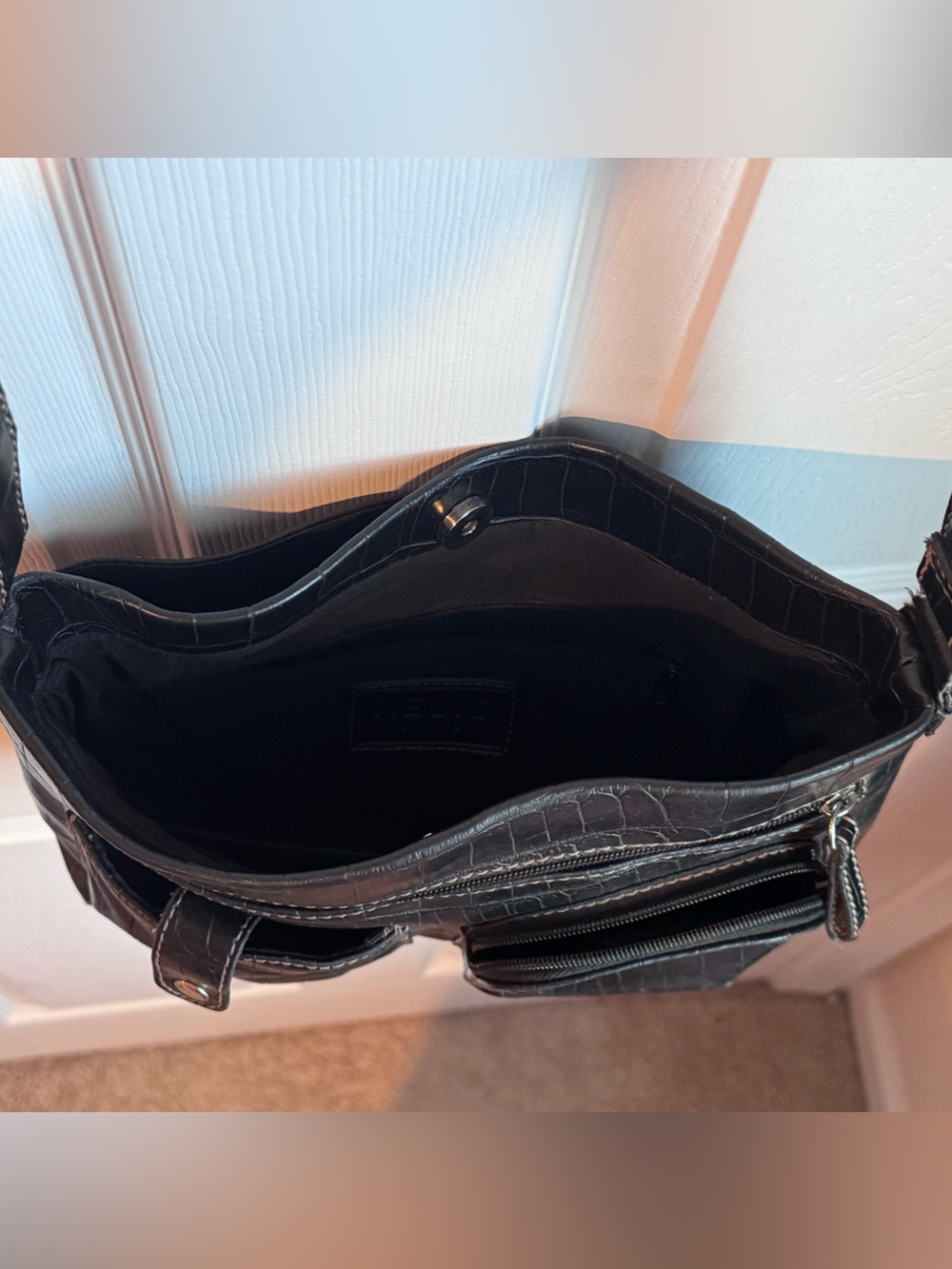 Relic Black Faux Leather Crossbody - Picture 4 of 9